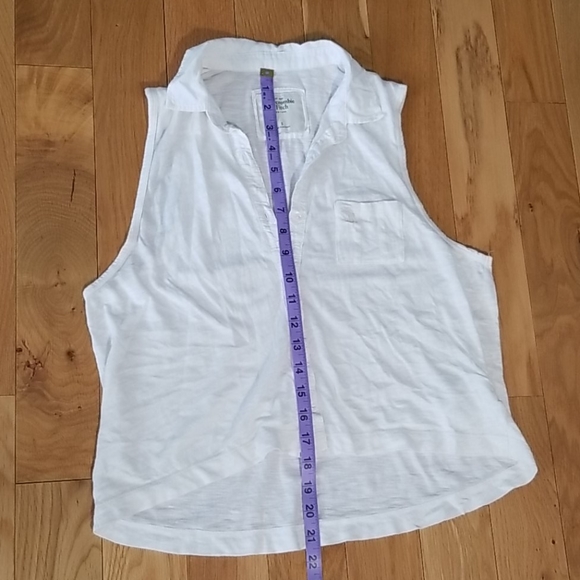 Abercrombie button down sleeveless shirt - Picture 5 of 8